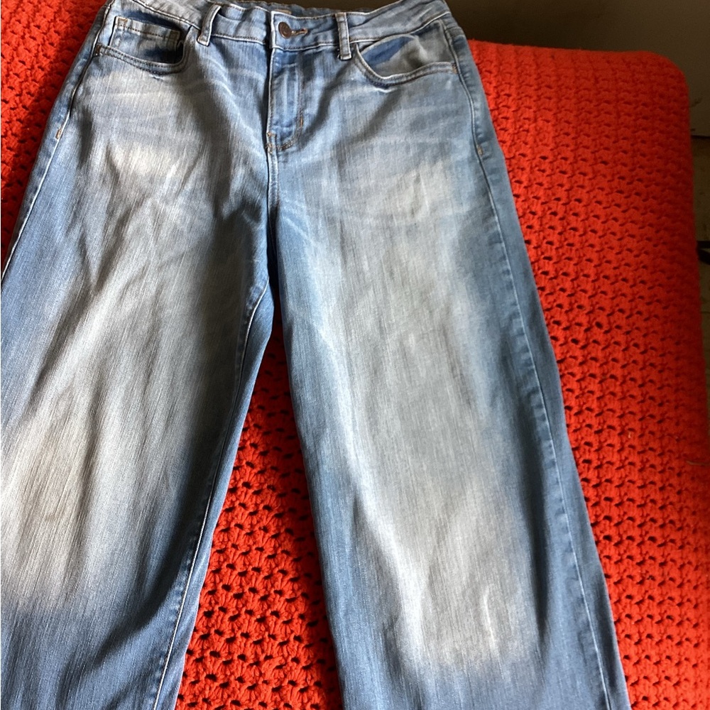 Old Navy stonewash distress capri wide leg 30 stretch